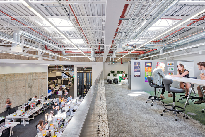 創(chuàng)意廣州辦公室裝修.jpg 創(chuàng)意廣州辦公室裝修.jpg