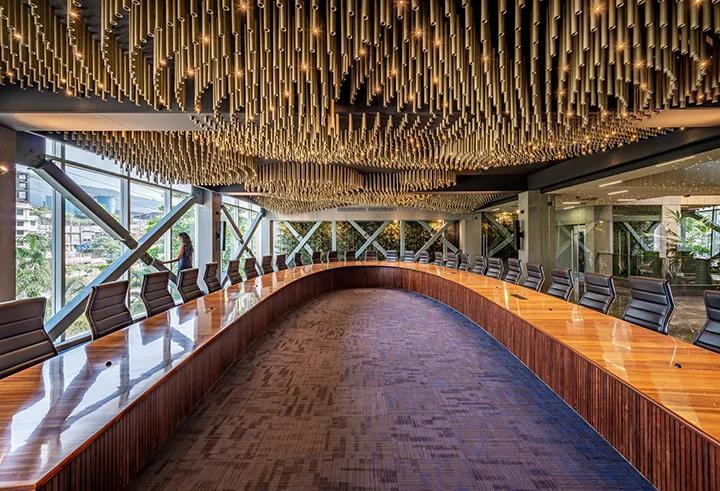 創(chuàng)意辦公室裝修設(shè)計(jì).jpg 創(chuàng)意辦公室裝修設(shè)計(jì).jpg