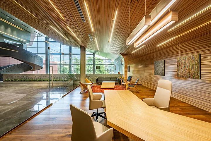 創(chuàng)意辦公室裝修設(shè)計(jì).jpg 創(chuàng)意辦公室裝修設(shè)計(jì).jpg